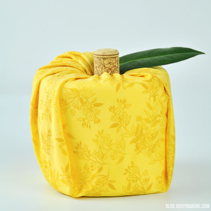 DIY Toilet Paper Pumpkins | Vicky Barone