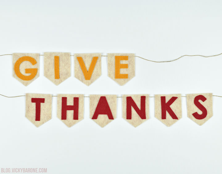 DIY No-Sew Give Thanks Garland | Vicky Barone
