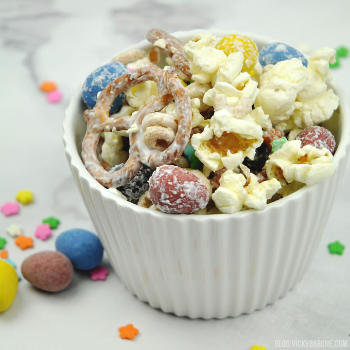 Easter Snack Mix | Vicky Barone